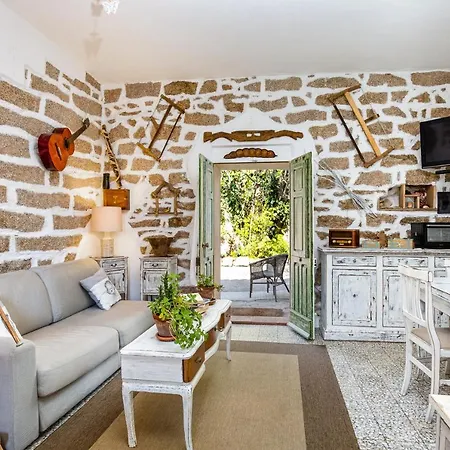 Apartment Tipica Casa A San Pantaleo