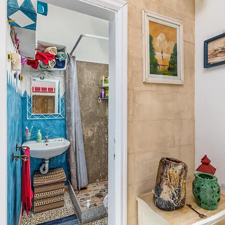 Tipica Casa A Daire San Pantaleo